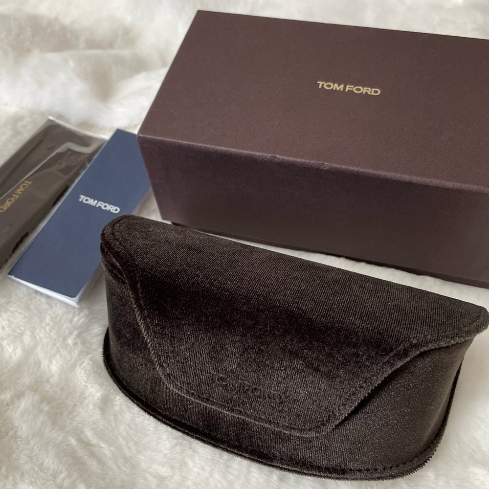 Tom Ford case with box and cloth